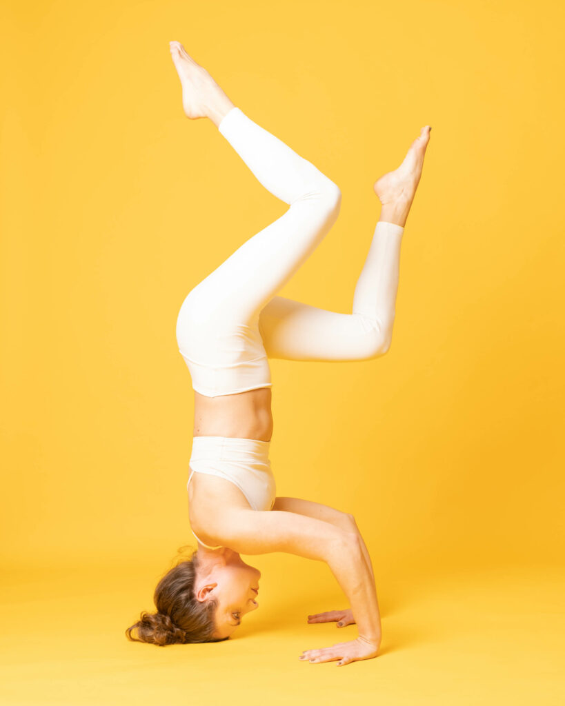 Ludivine Papazoglou, professeure de yoga à Paris